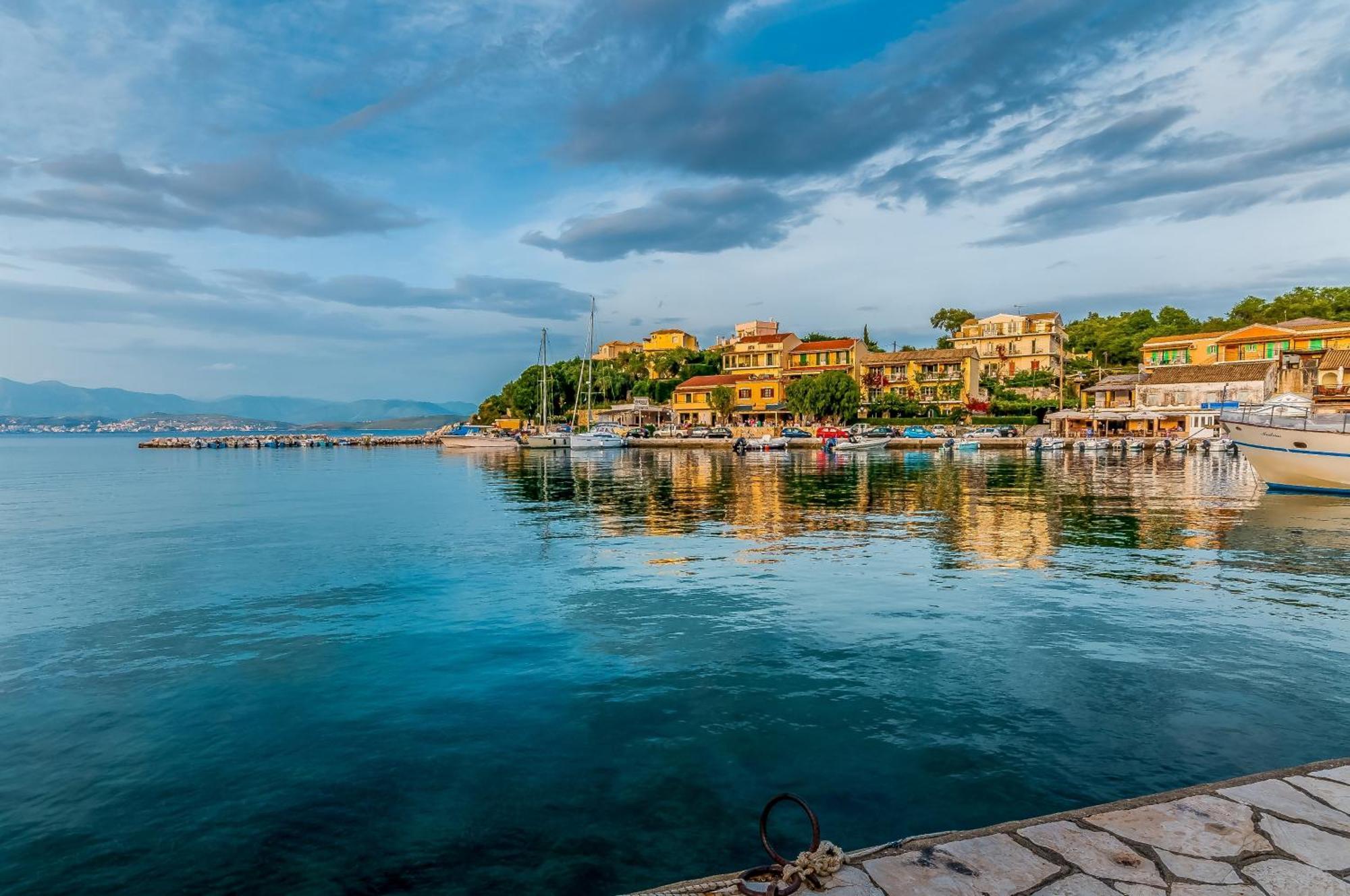 Villa Giovanna คัสซิโอปี ภายนอก รูปภาพ